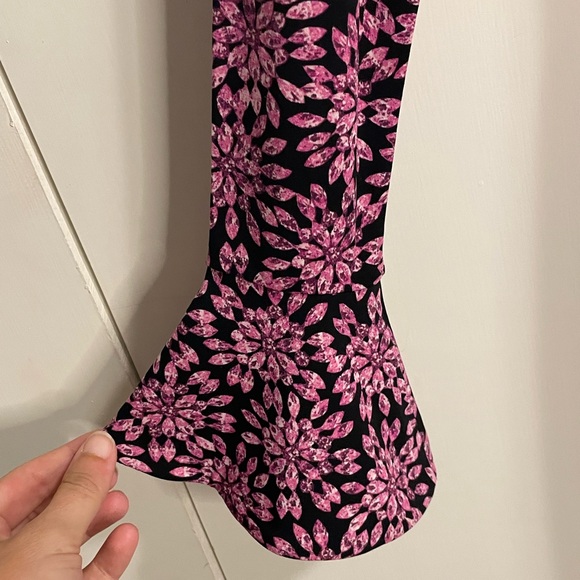 Michael Kors Long Flare Sleeved Jewel Print Dress Size XS - Picture 3 of 4